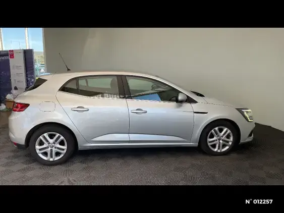 RENAULT MEGANE IV - voiture d'occasion - Photo 5