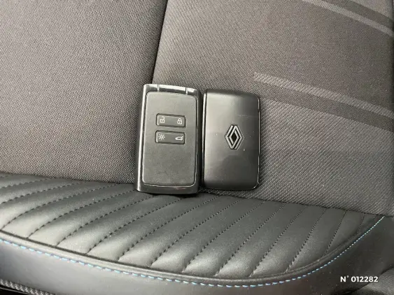 RENAULT CAPTUR II - voiture d'occasion - Photo 26