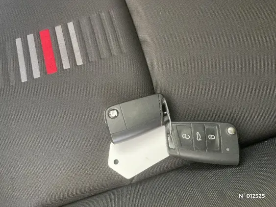 SEAT IBIZA V - voiture d'occasion - Photo 26