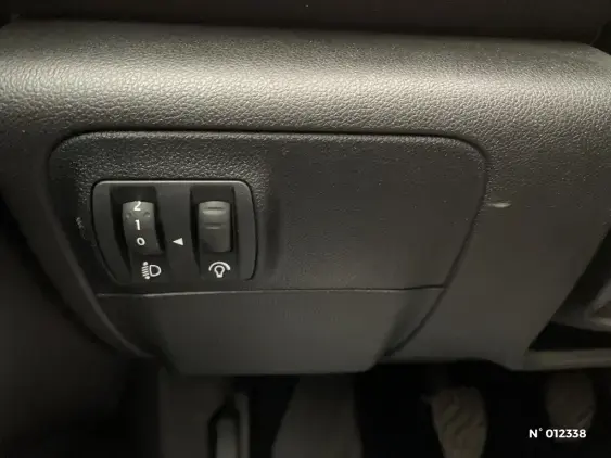 RENAULT MEGANE IV - voiture d'occasion - Photo 15