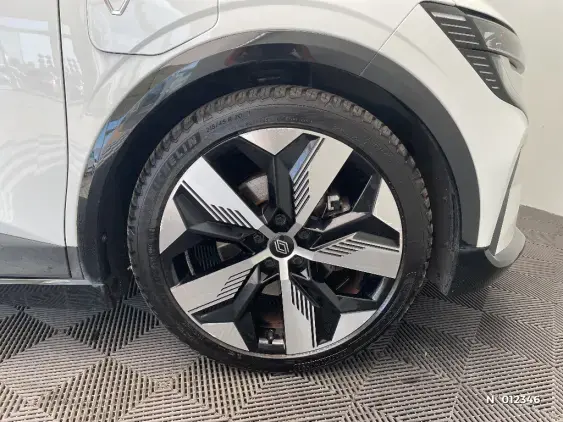 RENAULT MEGANE V - voiture d'occasion - Photo 8