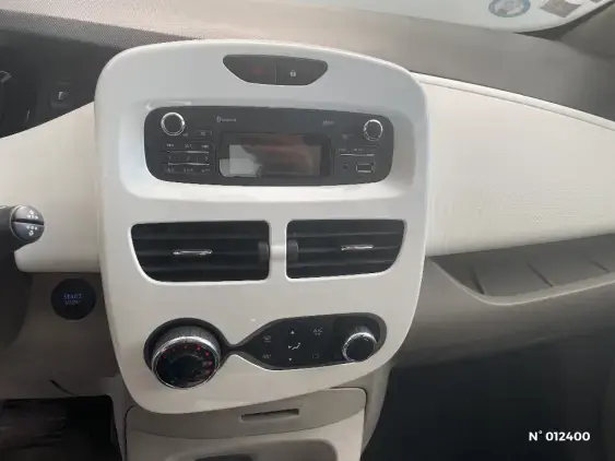 RENAULT ZOE - voiture d'occasion - Photo 13