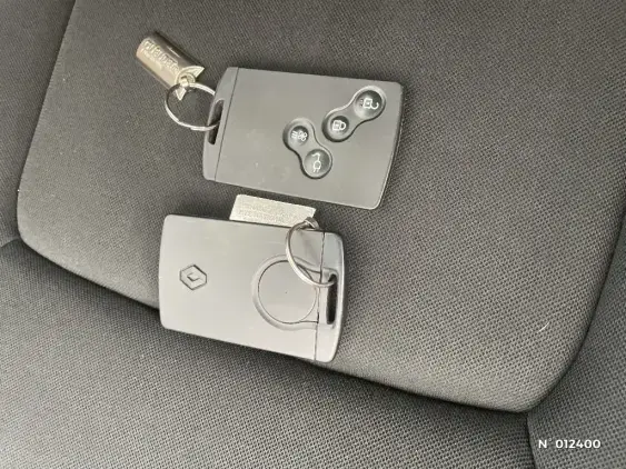 RENAULT ZOE - voiture d'occasion - Photo 25
