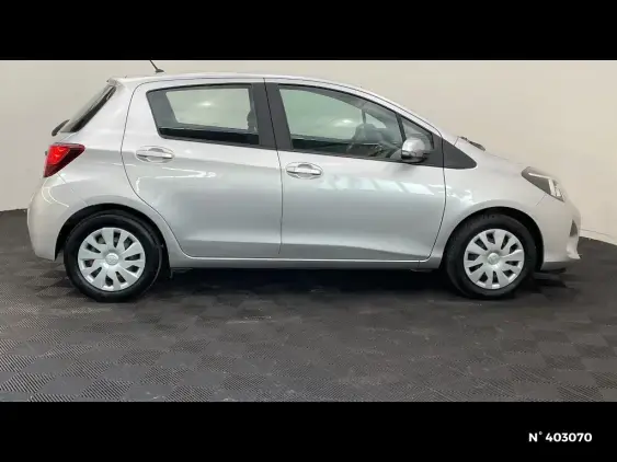 TOYOTA YARIS III - voiture d'occasion - Photo 5