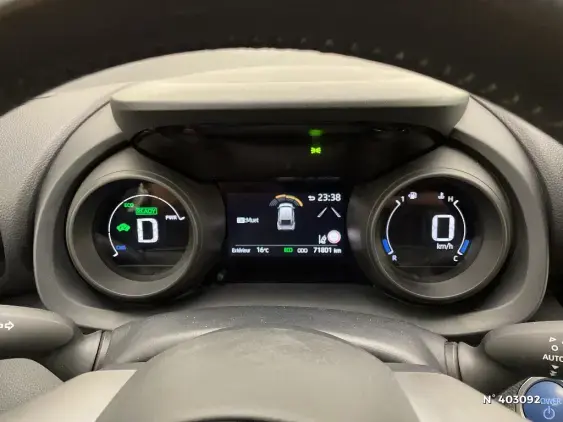 TOYOTA YARIS CROSS I - voiture d'occasion - Photo 12