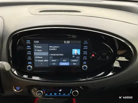 TOYOTA AYGO X - voiture d'occasion - Photo 15