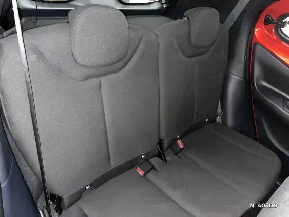 TOYOTA AYGO X - voiture d'occasion - Photo 11