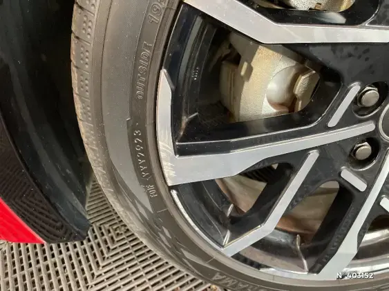 TOYOTA PRIUS V - voiture d'occasion - Photo 26