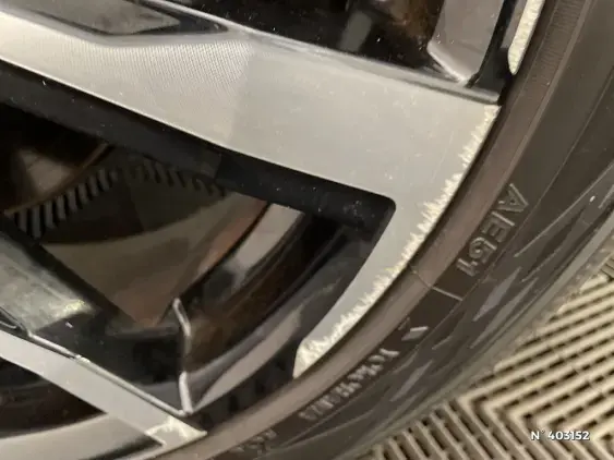 TOYOTA PRIUS V - voiture d'occasion - Photo 27