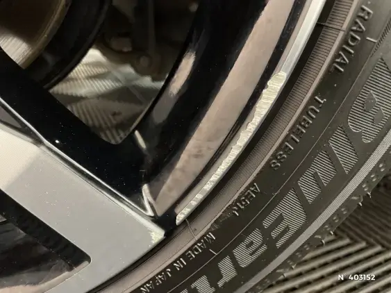 TOYOTA PRIUS V - voiture d'occasion - Photo 28