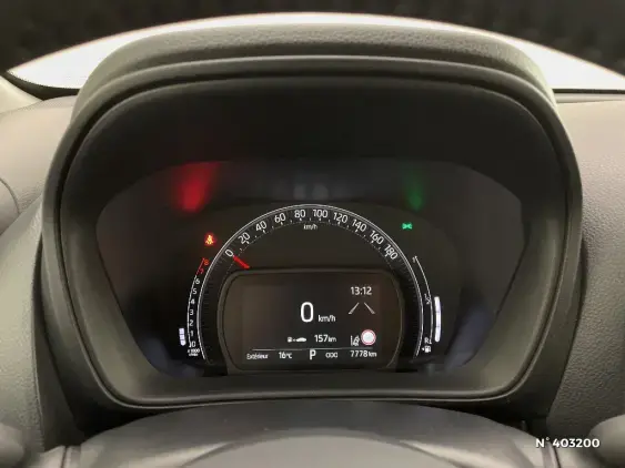 TOYOTA AYGO X - voiture d'occasion - Photo 12