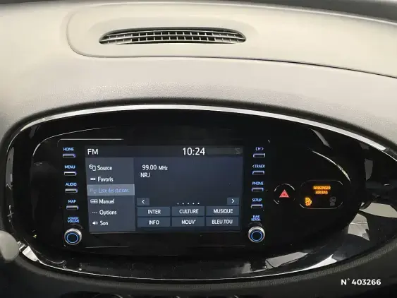 TOYOTA AYGO X - voiture d'occasion - Photo 15