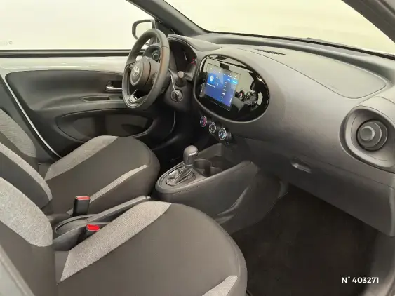 TOYOTA AYGO X - voiture d'occasion - Photo 10