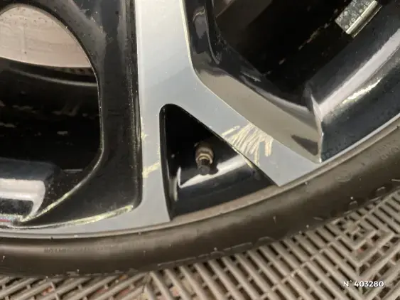 TOYOTA C-HR - voiture d'occasion - Photo 26