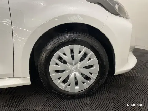 TOYOTA YARIS IV - voiture d'occasion - Photo 8