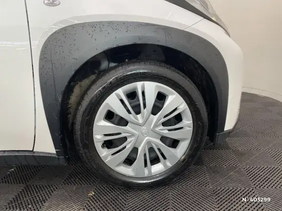 TOYOTA AYGO X - voiture d'occasion - Photo 8