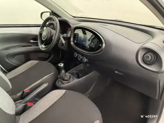 TOYOTA AYGO X - voiture d'occasion - Photo 10