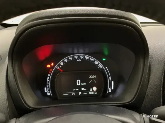 TOYOTA AYGO X - voiture d'occasion - Photo 12