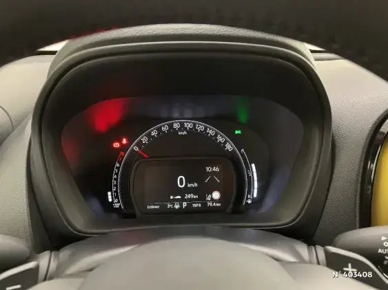 TOYOTA AYGO X - voiture d'occasion - Photo 12