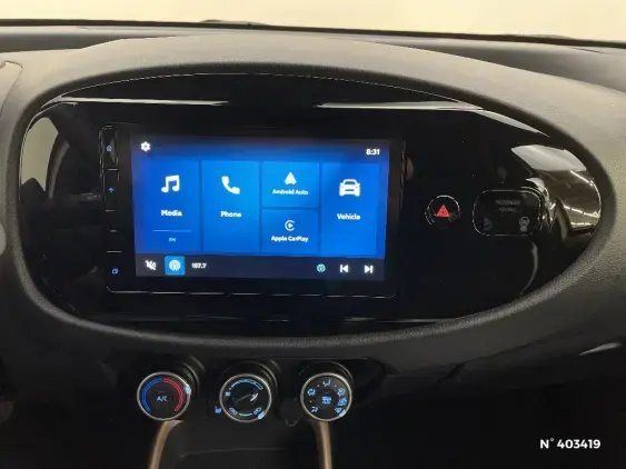 TOYOTA AYGO X - voiture d'occasion - Photo 15