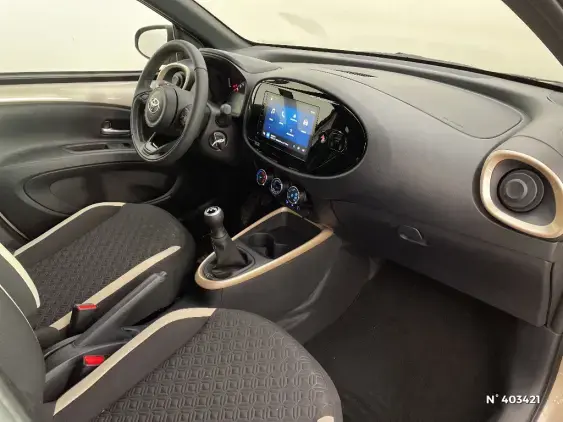 TOYOTA AYGO X - voiture d'occasion - Photo 10