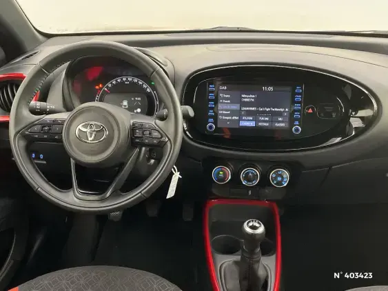 TOYOTA AYGO X - voiture d'occasion - Photo 13