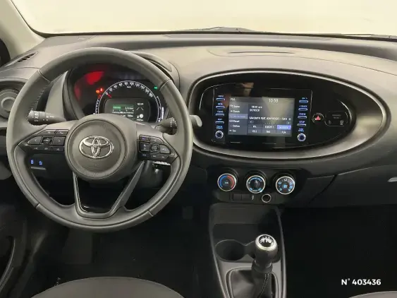 TOYOTA AYGO X - voiture d'occasion - Photo 13