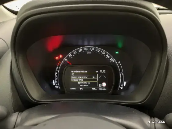 TOYOTA AYGO X - voiture d'occasion - Photo 12