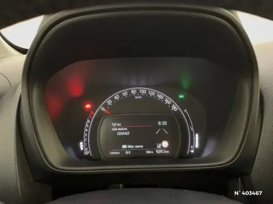 TOYOTA AYGO X - voiture d'occasion - Photo 12
