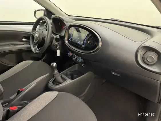 TOYOTA AYGO X - voiture d'occasion - Photo 10