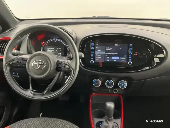 TOYOTA AYGO X - voiture d'occasion - Photo 13