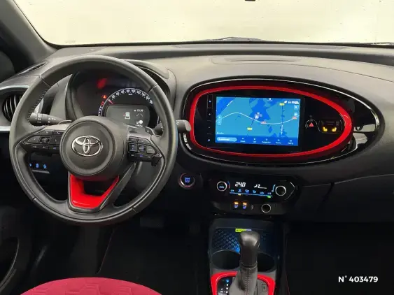 TOYOTA AYGO X - voiture d'occasion - Photo 13