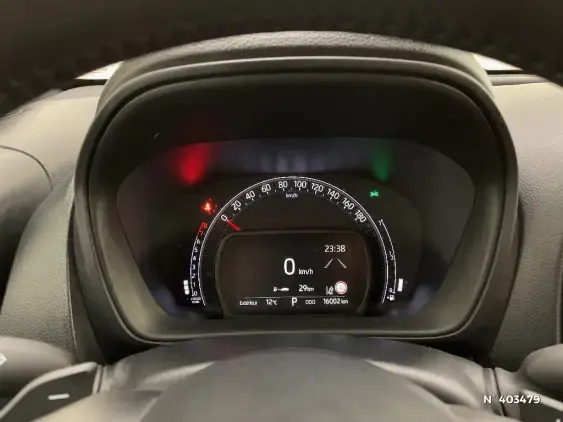 TOYOTA AYGO X - voiture d'occasion - Photo 12