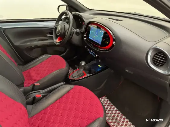 TOYOTA AYGO X - voiture d'occasion - Photo 10