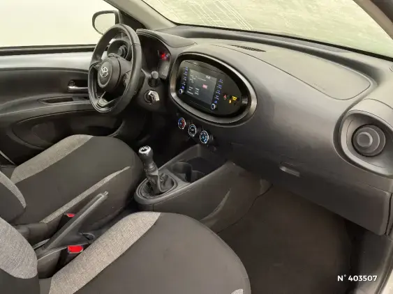 TOYOTA AYGO X - voiture d'occasion - Photo 10