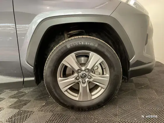 TOYOTA RAV4 V - voiture d'occasion - Photo 8