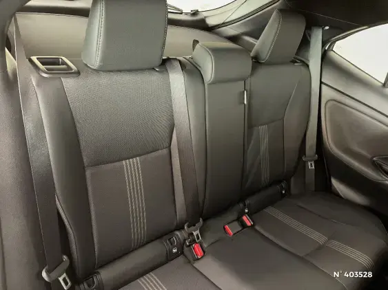 TOYOTA YARIS CROSS I - voiture d'occasion - Photo 11