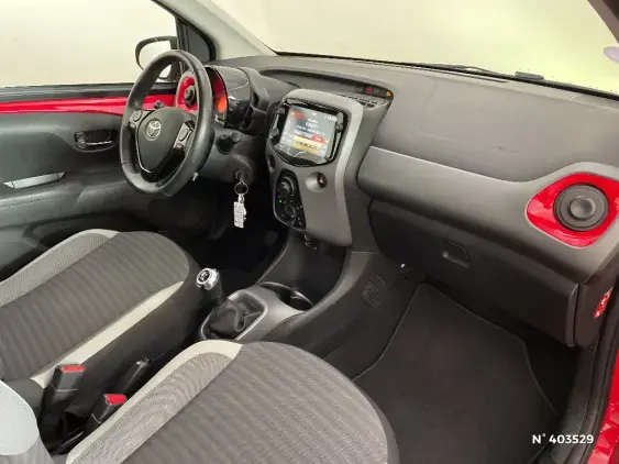 TOYOTA AYGO II - voiture d'occasion - Photo 10