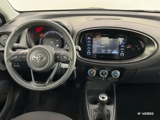 TOYOTA AYGO X - voiture d'occasion - Photo 13