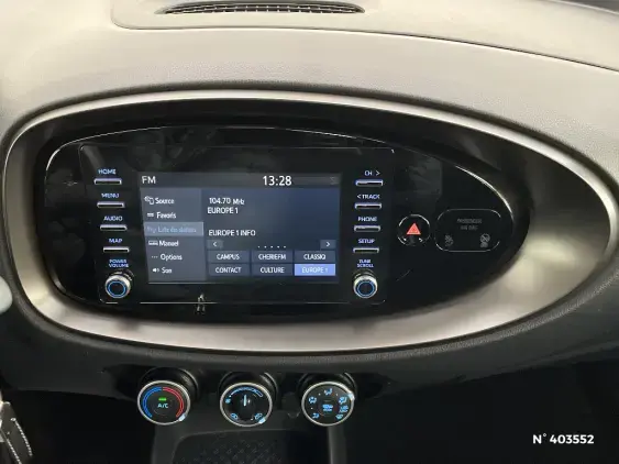 TOYOTA AYGO X - voiture d'occasion - Photo 15