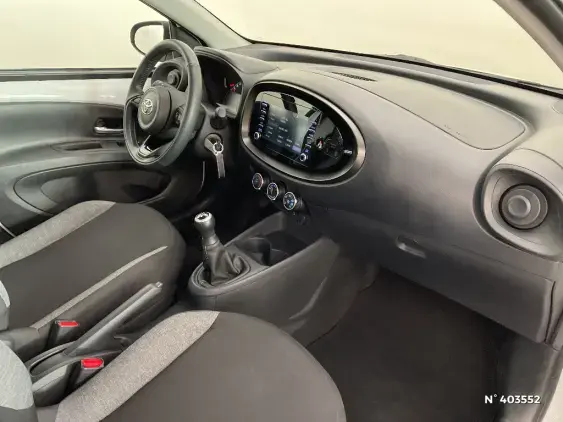 TOYOTA AYGO X - voiture d'occasion - Photo 10