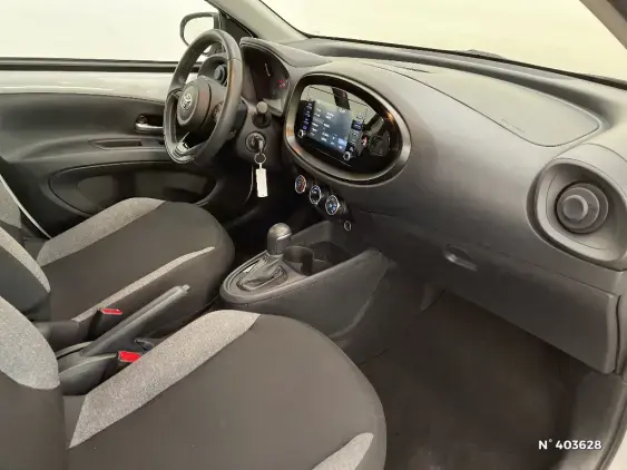 TOYOTA AYGO X - voiture d'occasion - Photo 10