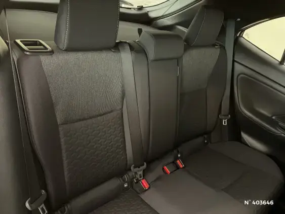 TOYOTA YARIS CROSS I - voiture d'occasion - Photo 11