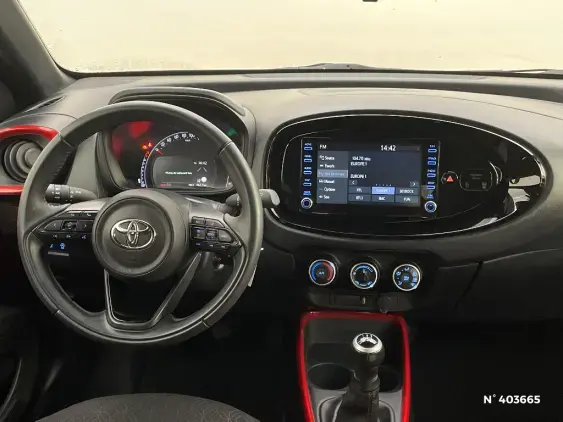 TOYOTA AYGO X - voiture d'occasion - Photo 13