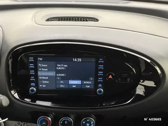 TOYOTA AYGO X - voiture d'occasion - Photo 15