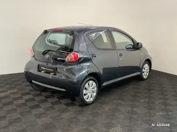 TOYOTA AYGO - voiture d'occasion - Photo 4
