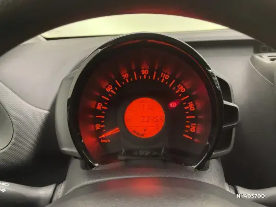 TOYOTA AYGO II - voiture d'occasion - Photo 12