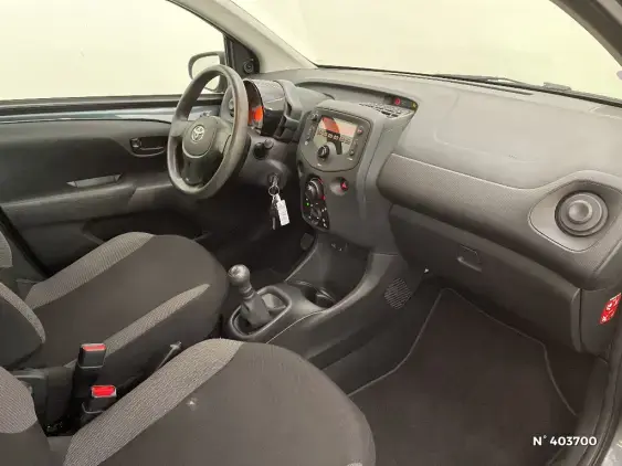 TOYOTA AYGO II - voiture d'occasion - Photo 10