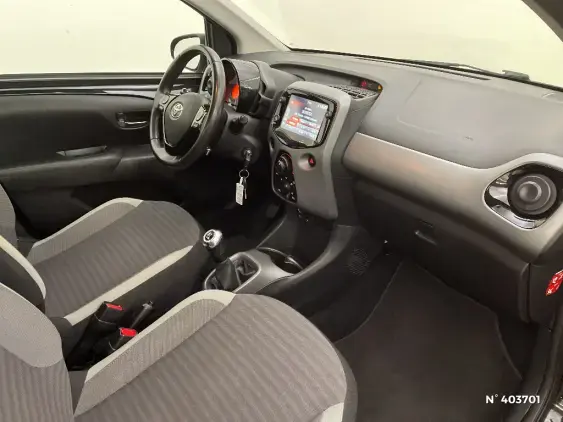 TOYOTA AYGO II - voiture d'occasion - Photo 10