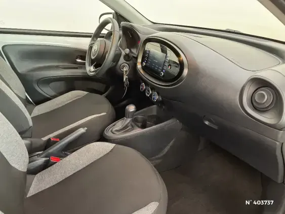 TOYOTA AYGO X - voiture d'occasion - Photo 10